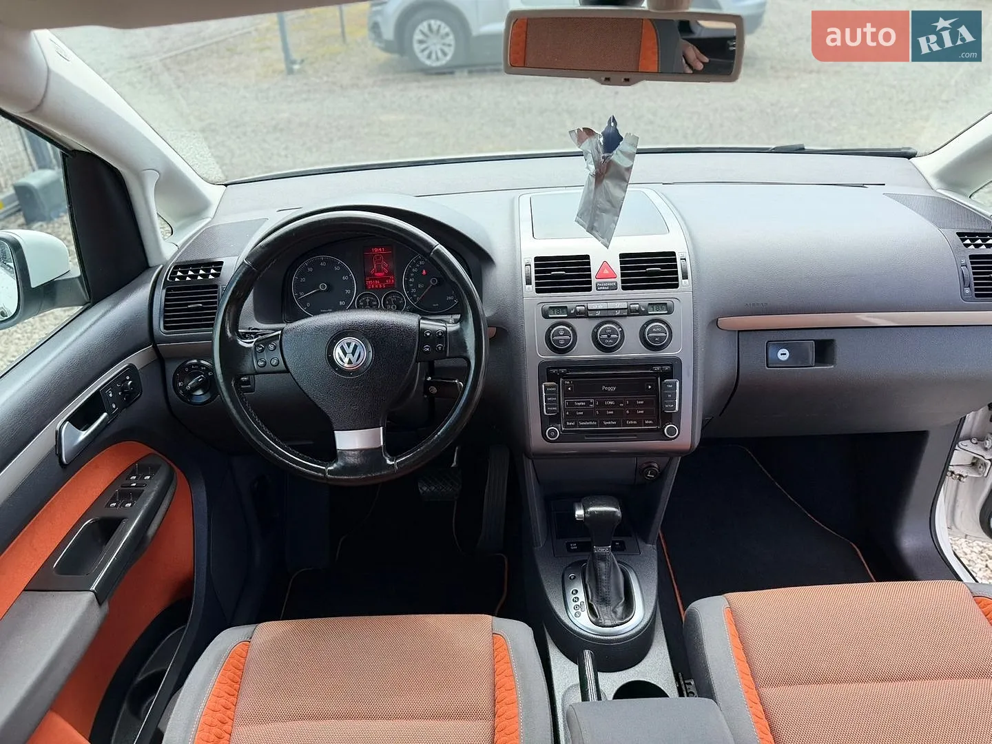 2010 Volkswagen Touran - мініатюра 29