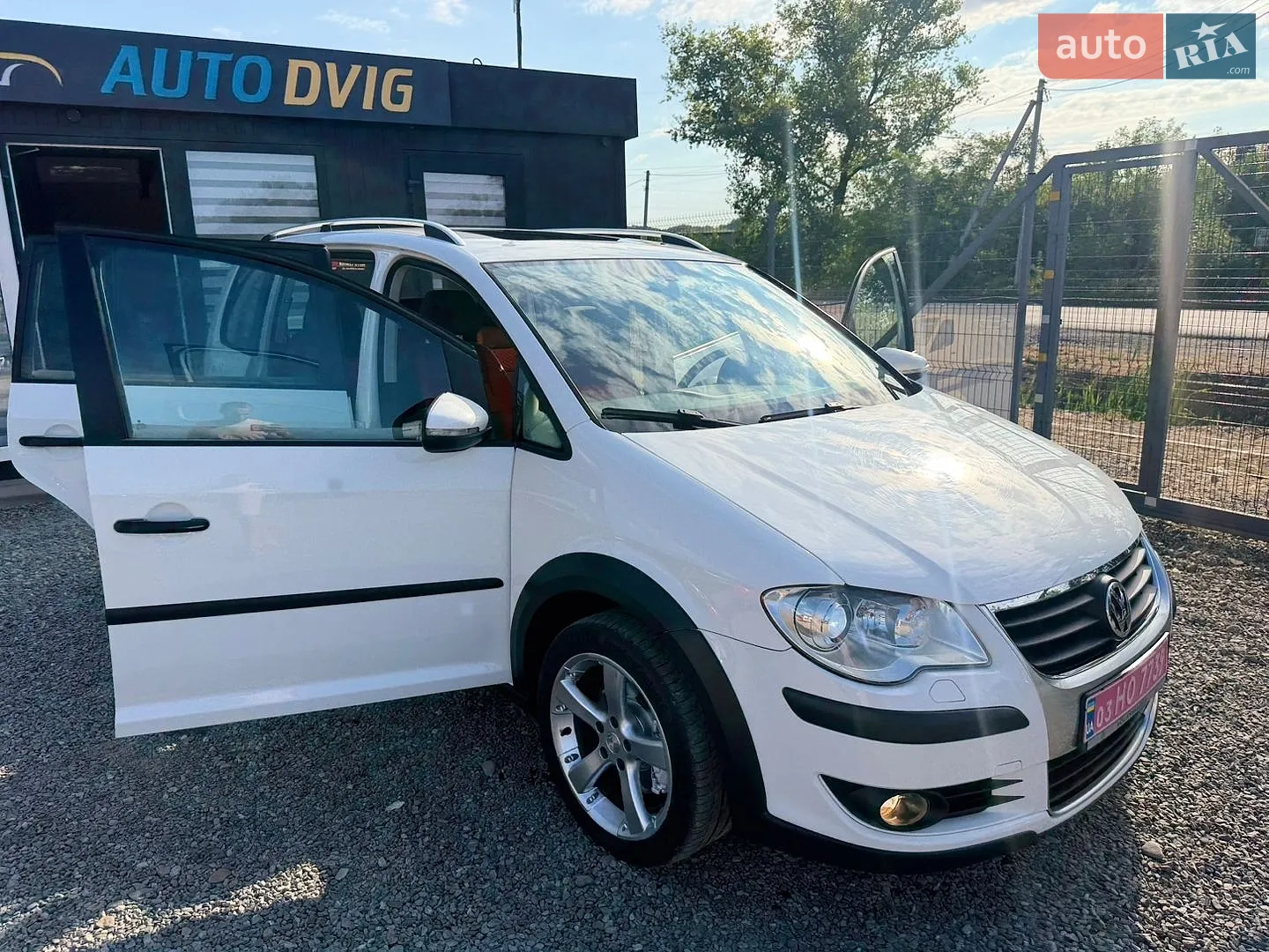 2010 Volkswagen Touran - мініатюра 73
