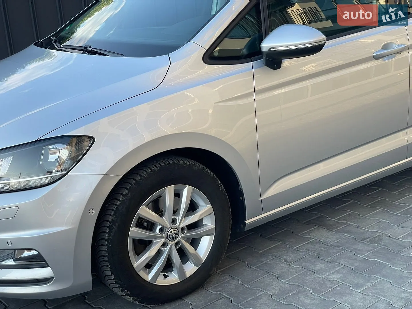 2017 Volkswagen Touran - мініатюра 4