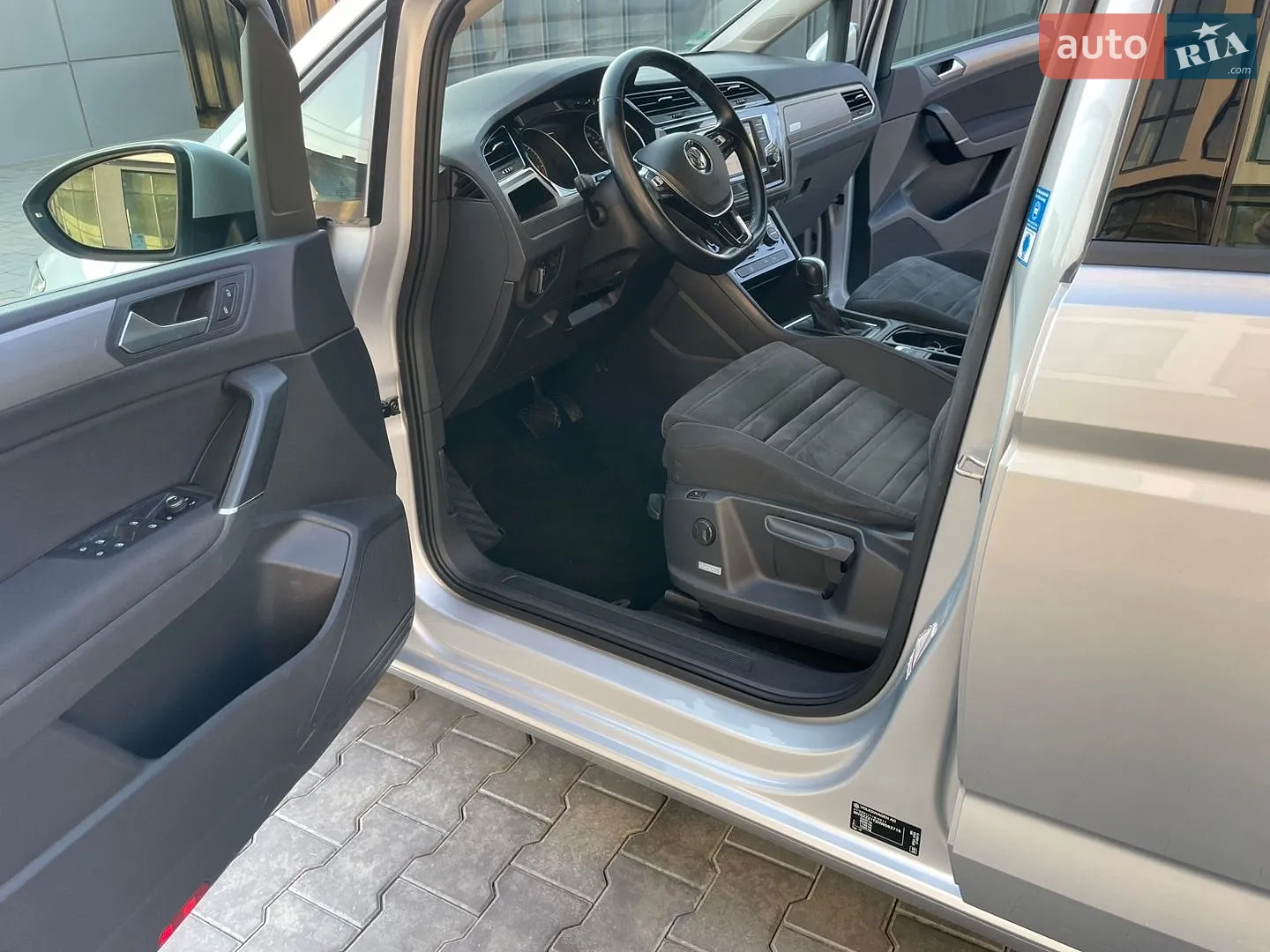2017 Volkswagen Touran - мініатюра 65