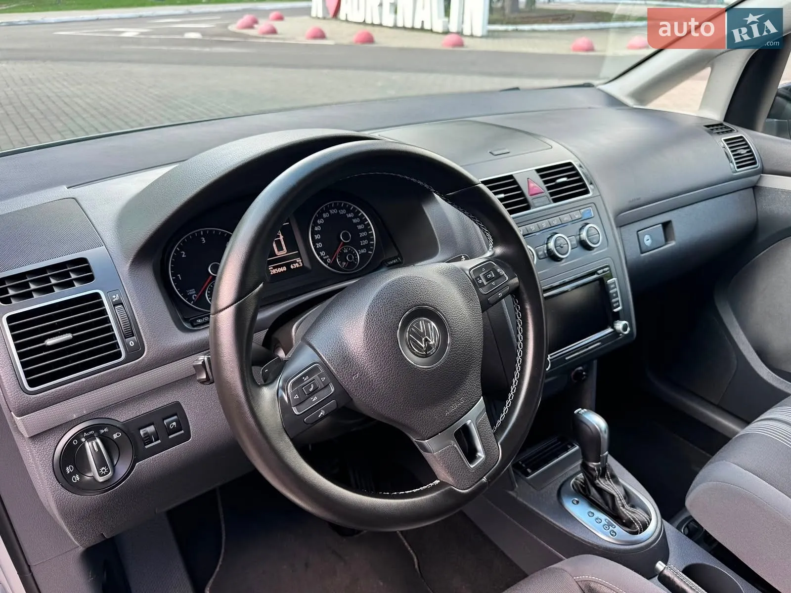 2013 Volkswagen Touran - мініатюра 23