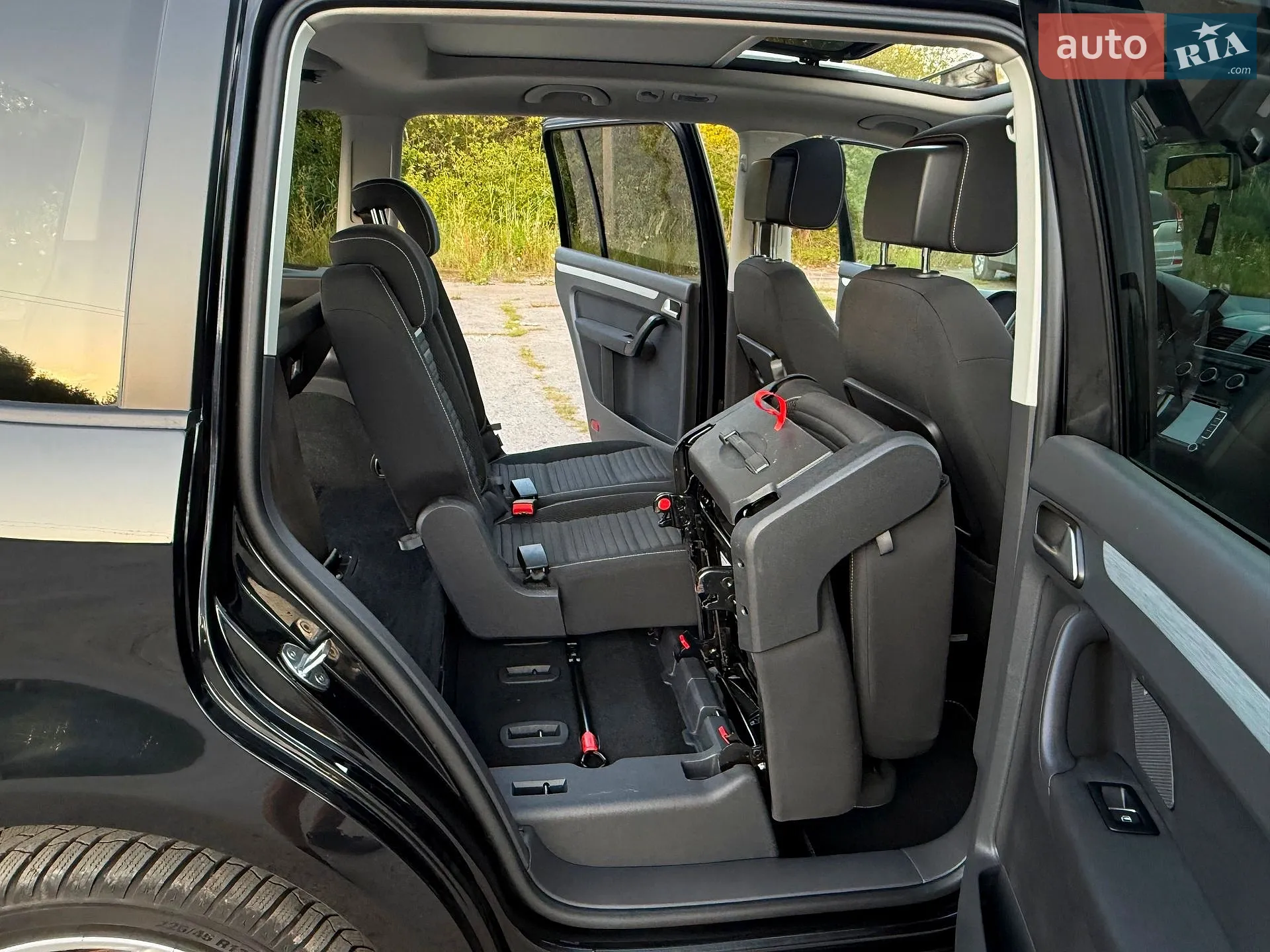 2015 Volkswagen Touran - мініатюра 38