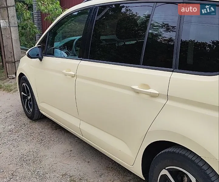 Volkswagen Touran