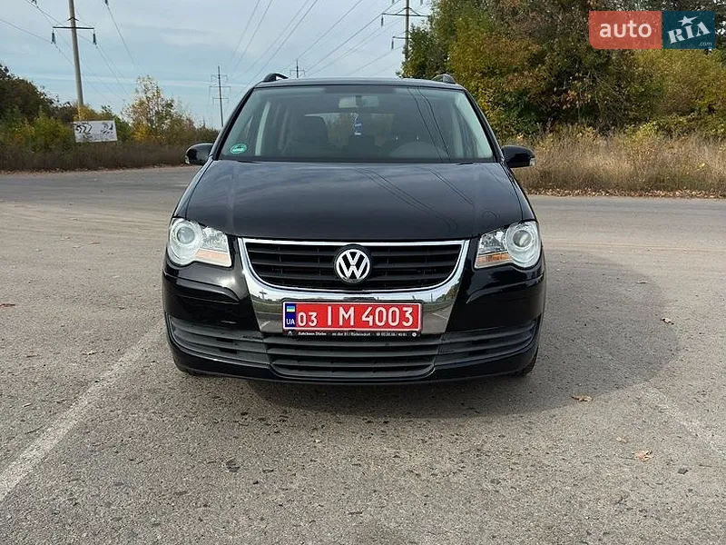 Volkswagen Touran