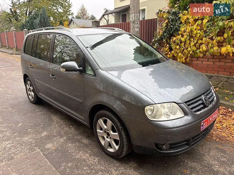 Volkswagen Touran