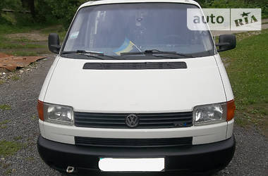 Минивэн Volkswagen Transporter 2000 в Сколе