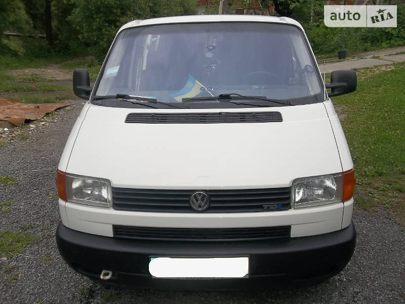 Минивэн Volkswagen Transporter 2000 в Сколе