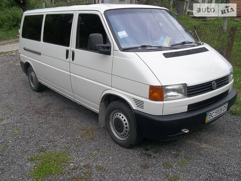 Минивэн Volkswagen Transporter 2000 в Сколе