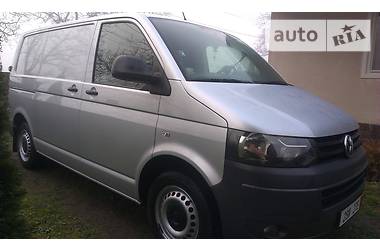 Универсал Volkswagen Transporter 2011 в Тячеве