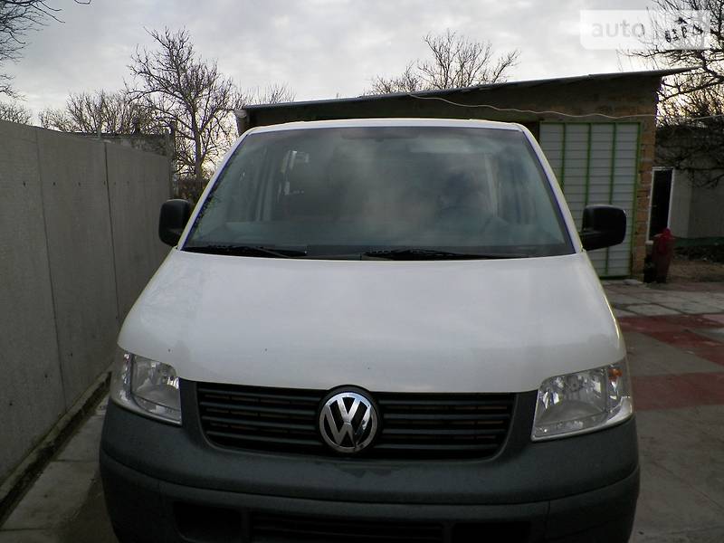 Минивэн Volkswagen Transporter 2006 в Симферополе