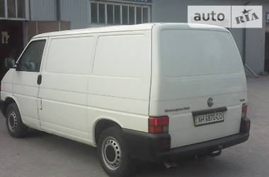  Volkswagen Transporter 2001 в Покровске