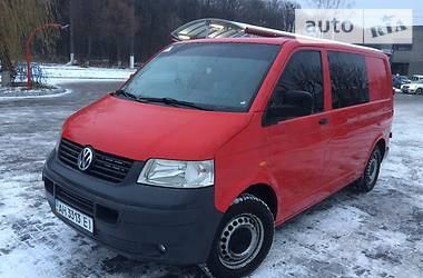 Грузопассажирский фургон Volkswagen Transporter 2005 в Виннице