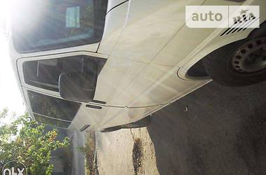 Вантажопасажирський фургон Volkswagen Transporter 2001 в 