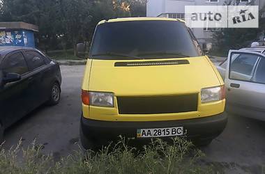 Грузопассажирский фургон Volkswagen Transporter 1997 в Купянске