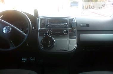 Грузопассажирский фургон Volkswagen Transporter 2005 в Житомире