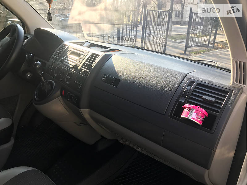Вантажопасажирський фургон Volkswagen Transporter 2007 в Одесі