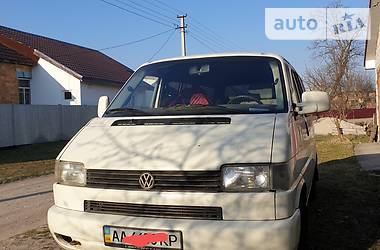 Вантажопасажирський фургон Volkswagen Transporter 2001 в 