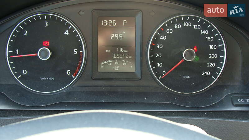 Минивэн Volkswagen Transporter 2015 в Николаеве