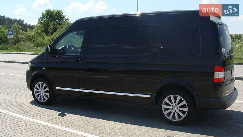 Минивэн Volkswagen Transporter 2015 в Николаеве
