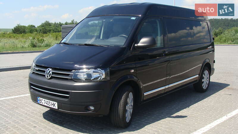 Минивэн Volkswagen Transporter 2015 в Николаеве