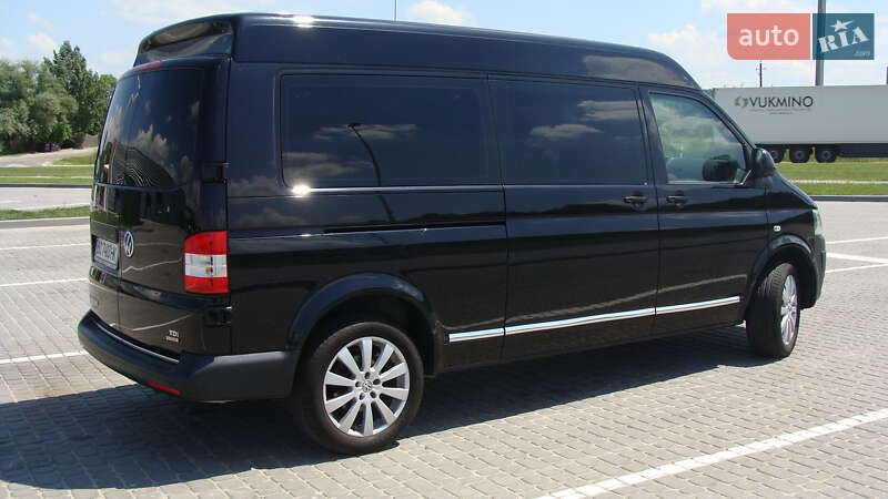 Минивэн Volkswagen Transporter 2015 в Николаеве