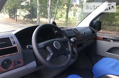 Грузопассажирский фургон Volkswagen Transporter 2006 в Никополе