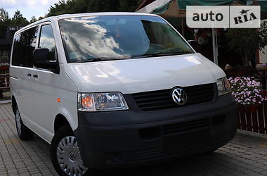 Мінівен Volkswagen Transporter 2004 в Трускавці