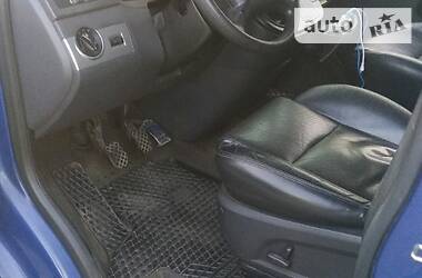  Volkswagen Transporter 2005 в 