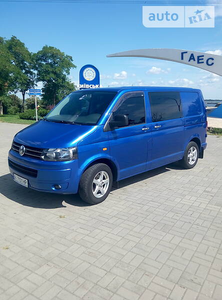 Грузопассажирский фургон Volkswagen Transporter 2007 в Вышгороде