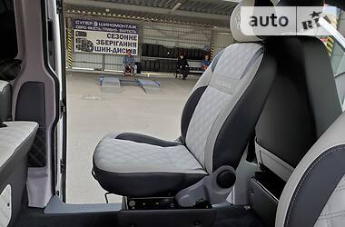 Грузопассажирский фургон Volkswagen Transporter 2015 в Полтаве