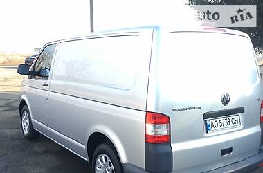 Вантажопасажирський фургон Volkswagen Transporter 2011 в Хусті