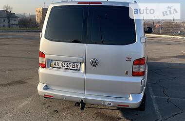 Вантажопасажирський фургон Volkswagen Transporter 2011 в Харкові