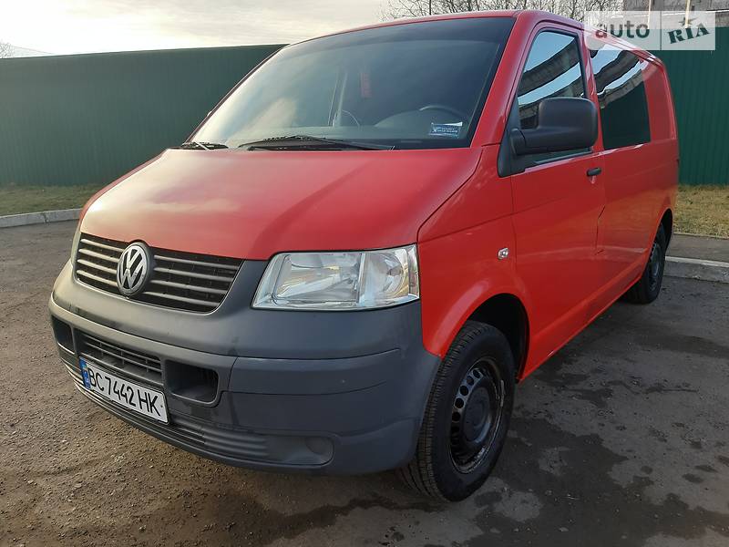 Грузопассажирский фургон Volkswagen Transporter 2009 в Червонограде