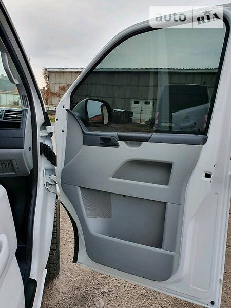 Мінівен Volkswagen Transporter 2015 в Бердичеві фото 23 Мінівен Volkswagen Transporter 2015 в Бердичеві