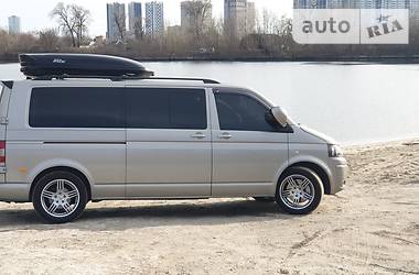 Вантажопасажирський фургон Volkswagen Transporter 2010 в 