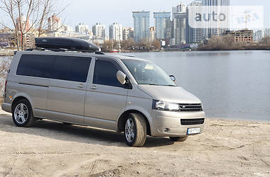 Вантажопасажирський фургон Volkswagen Transporter 2010 в 