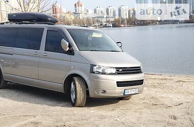 Вантажопасажирський фургон Volkswagen Transporter 2010 в 