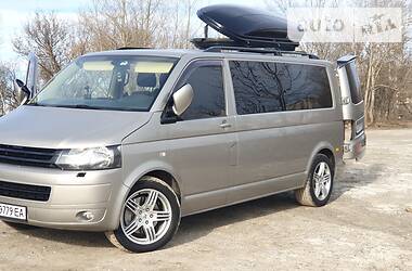 Вантажопасажирський фургон Volkswagen Transporter 2010 в 