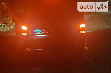 Вантажопасажирський фургон Volkswagen Transporter 2010 в 