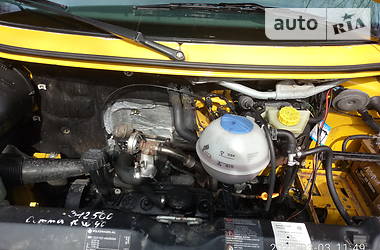 Вантажопасажирський фургон Volkswagen Transporter 2001 в 