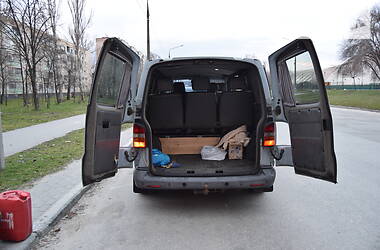 Мінівен Volkswagen Transporter 2006 в 