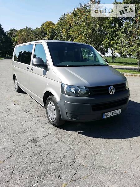 Вантажопасажирський фургон Volkswagen Transporter 2012 в 