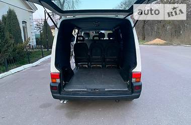 Мінівен Volkswagen Transporter 2002 в 