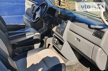 Вантажопасажирський фургон Volkswagen Transporter 2002 в 