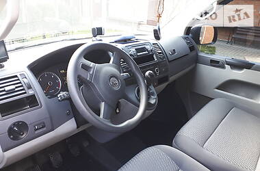 Грузовой фургон Volkswagen Transporter 2013 в Луцке