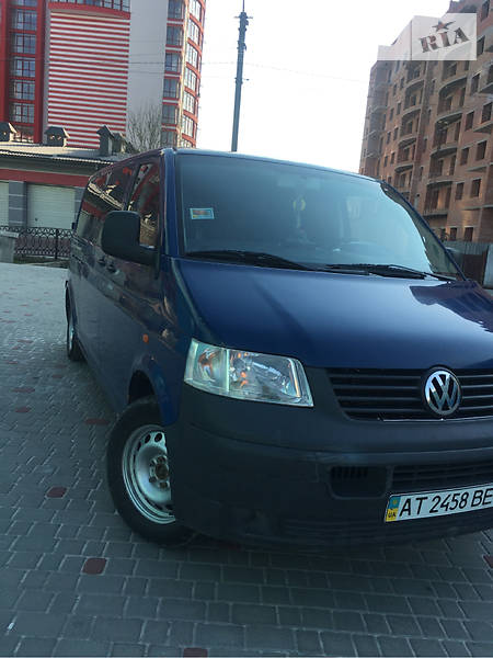 Мінівен Volkswagen Transporter 2004 в Івано-Франківську
