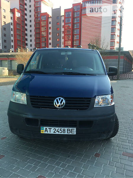 Мінівен Volkswagen Transporter 2004 в Івано-Франківську