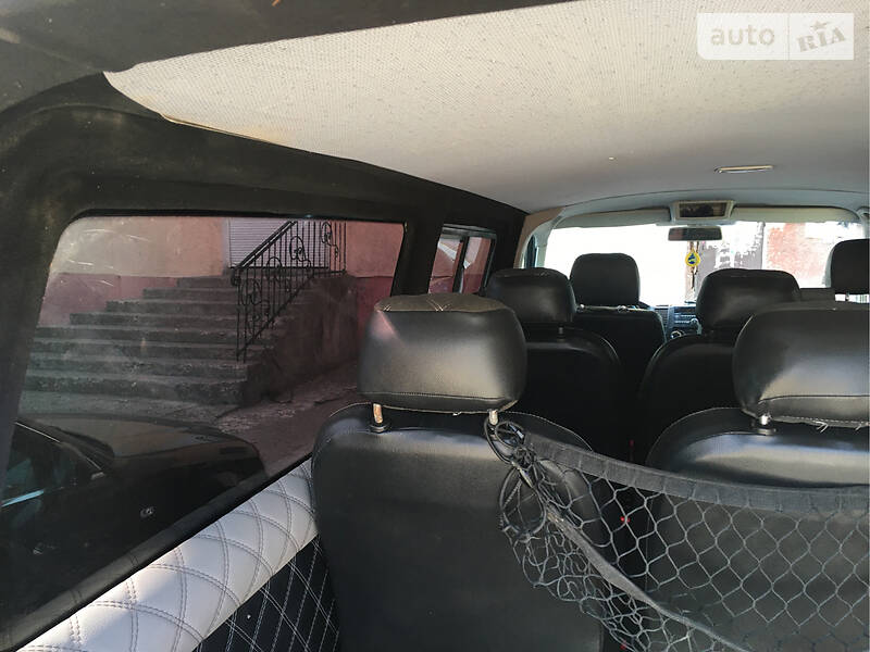 Мінівен Volkswagen Transporter 2004 в Івано-Франківську
