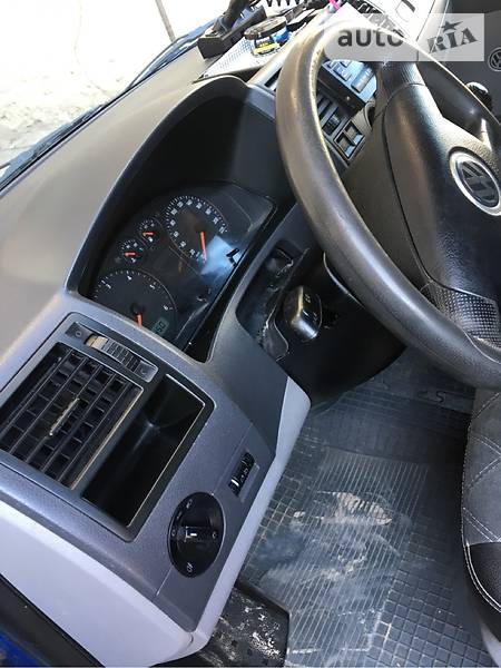 Мінівен Volkswagen Transporter 2004 в Івано-Франківську