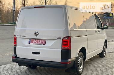 Мінівен Volkswagen Transporter 2015 в 